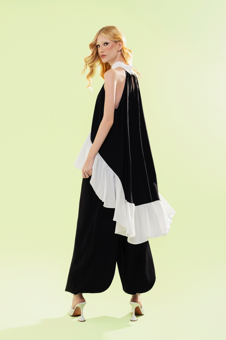 Blusa Amália Preta e Branca Crepe