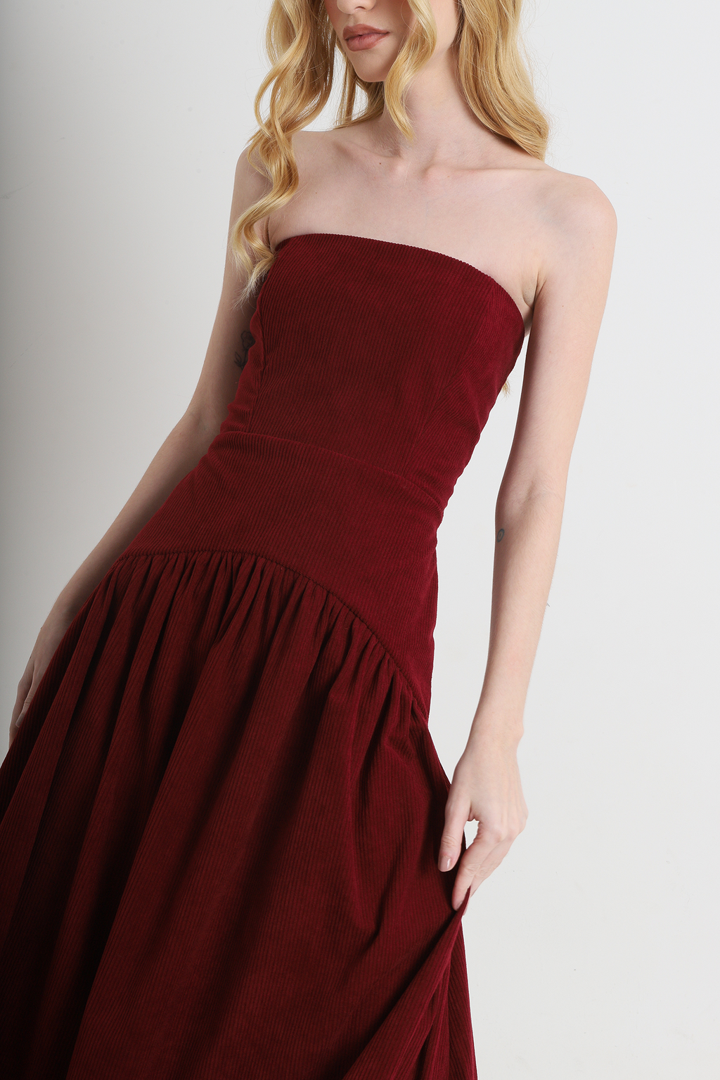 Vestido Sasha Veludo Bordô
